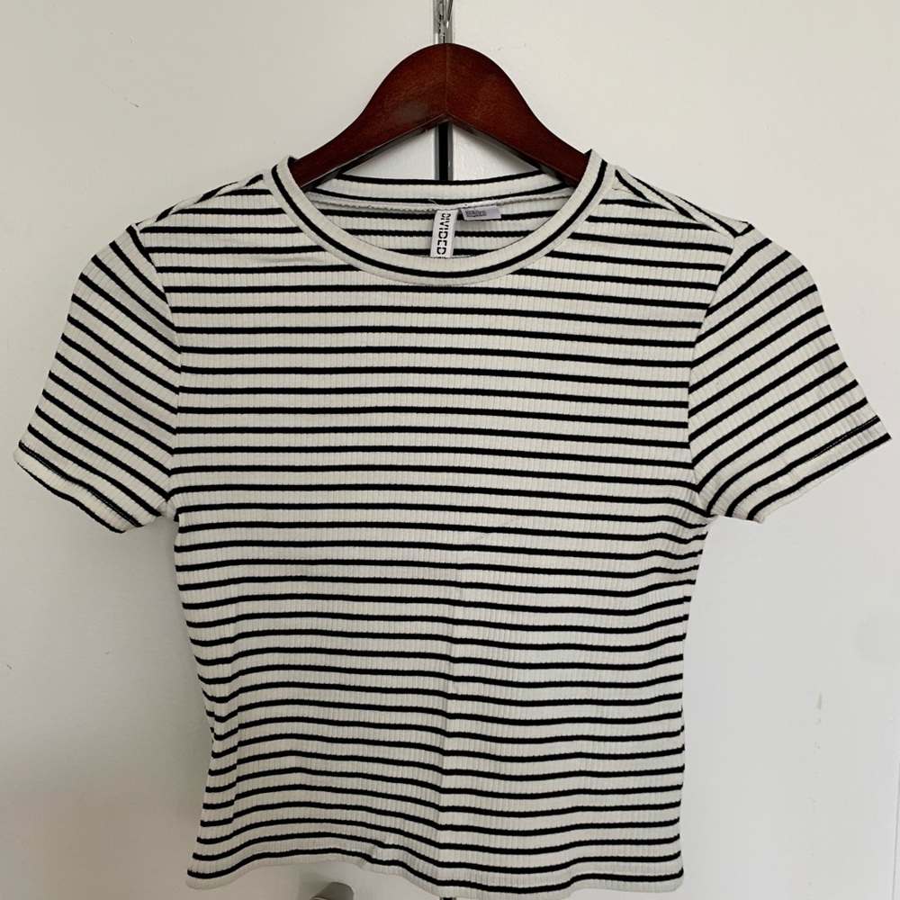 H&M Divided Striped T-Shirt